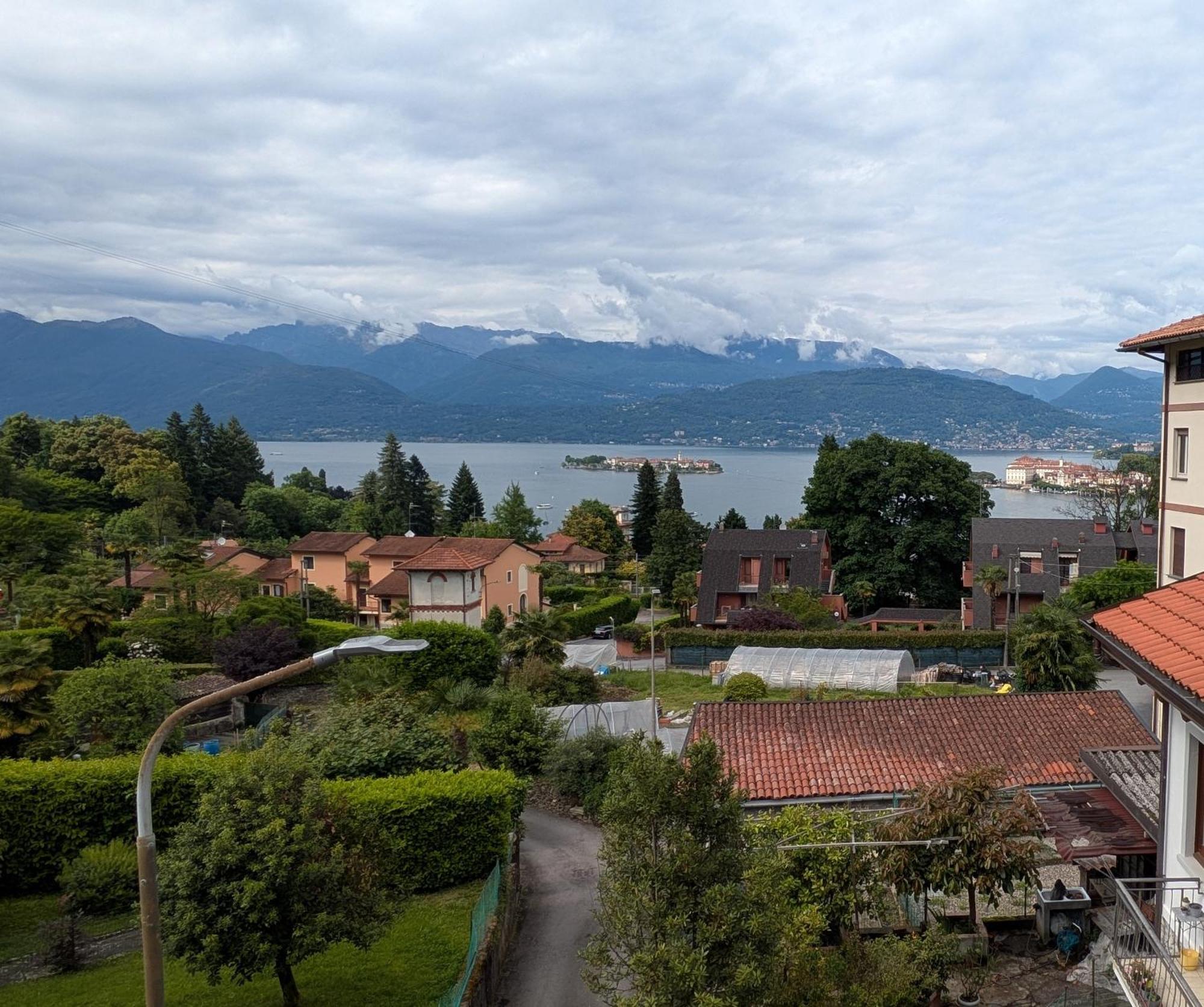 Sirena Vista Lago Stresa Bagian luar foto